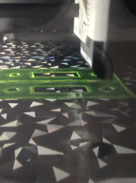 3D-Drucker mit gedrucktem Kunststoffteil